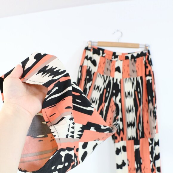 *Inspired Style Straight Leg Patterned Pant - Picture 5 of 7